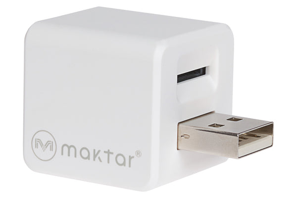 Maktar Qubii Auto Backup and Charging for iPhone & iPad